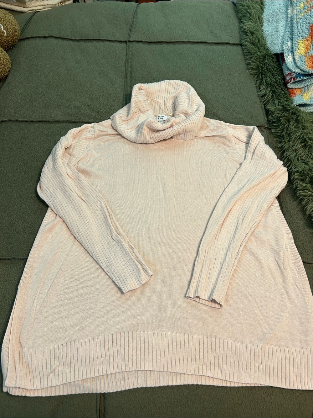 crown & ivy Blush Pink Turtleneck Sweater